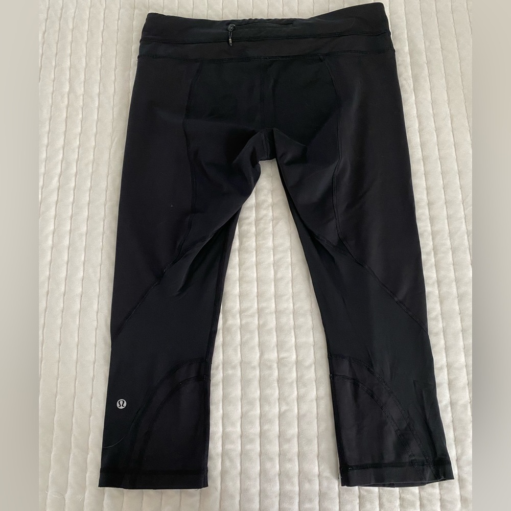 Lululemon Black Cropped Leggings, Size 12